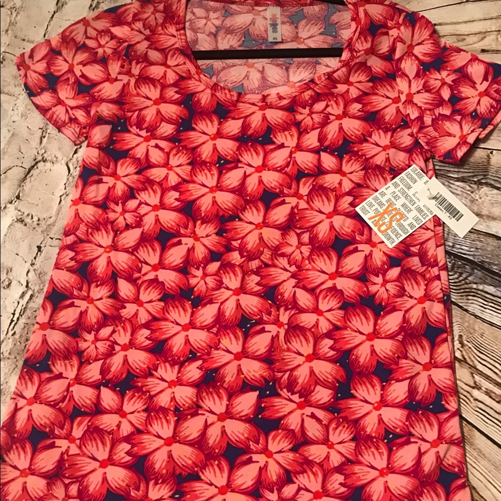 LuLaRoe Classic T XS NWT